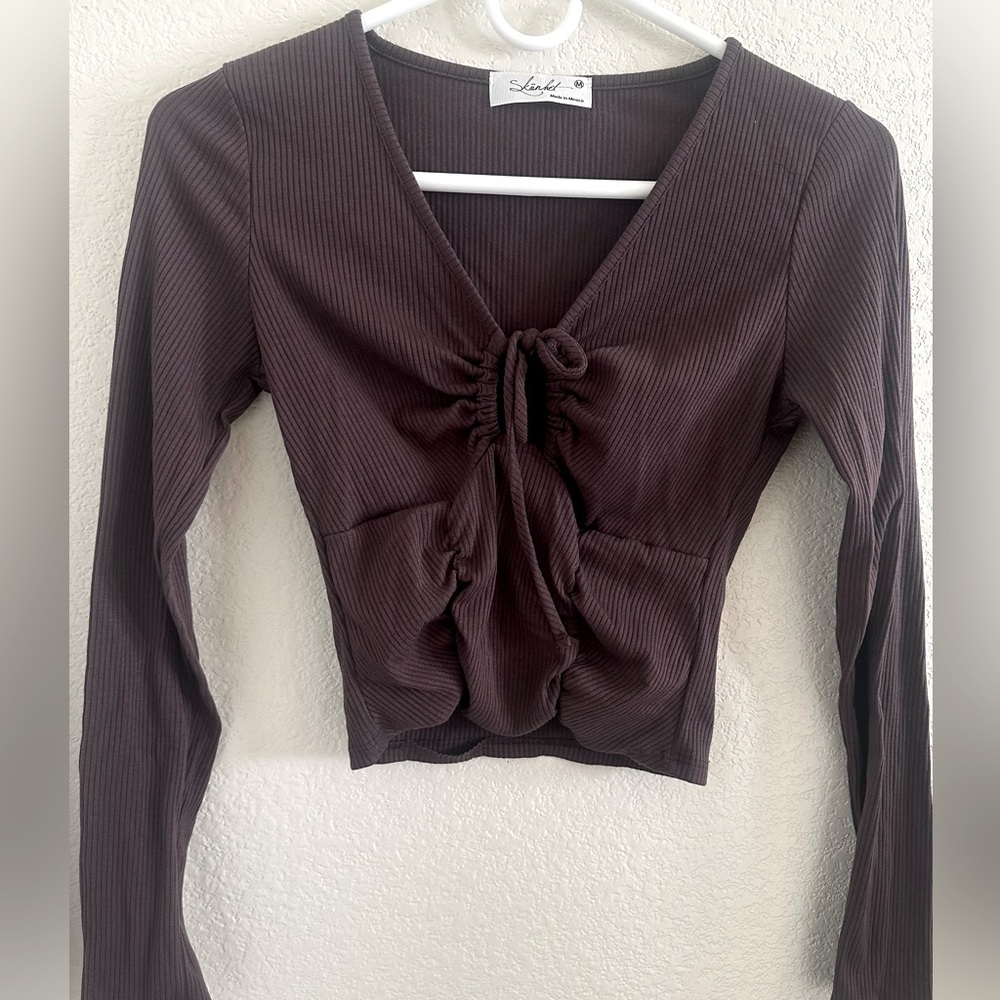 Medium Women’s Long Sleeve Top